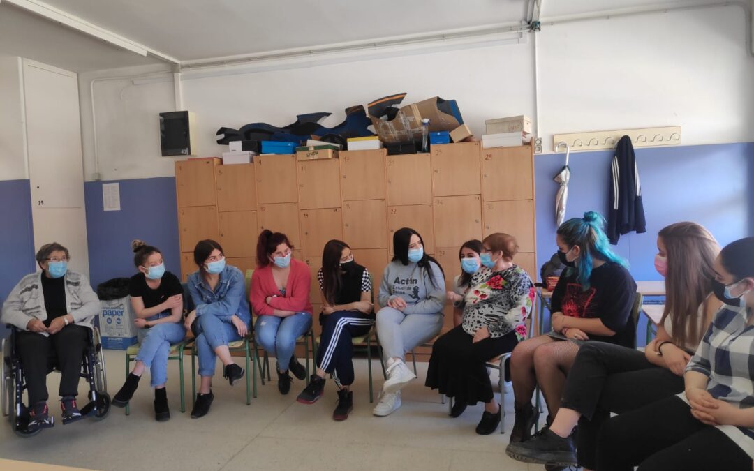 SORTIDA A MANLLEU al IES Antoni Pous i Argila.