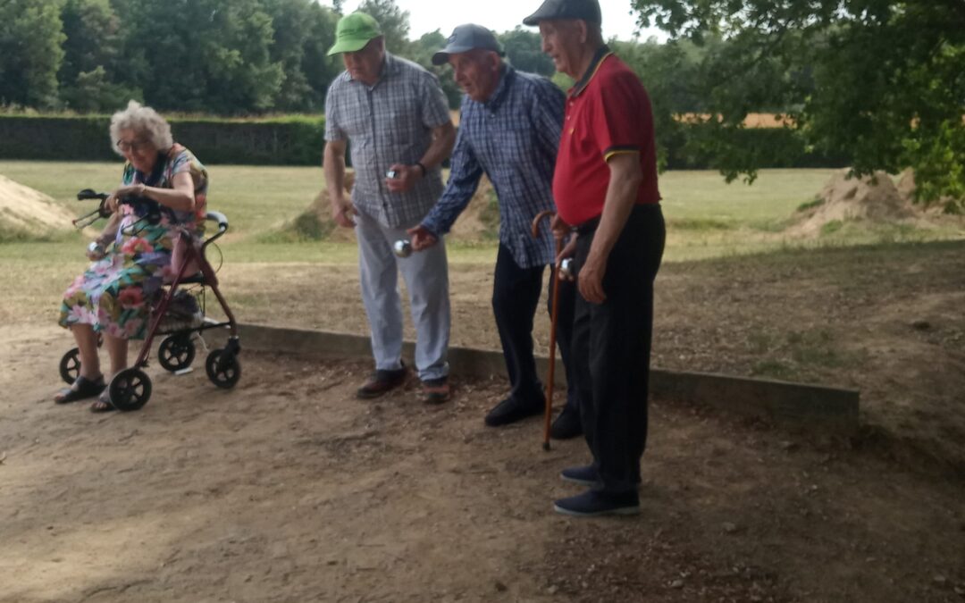 UNA ESTONA DE PETANCA